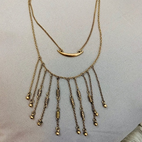 Forever 21 Gold Layered necklace - Picture 1 of 2